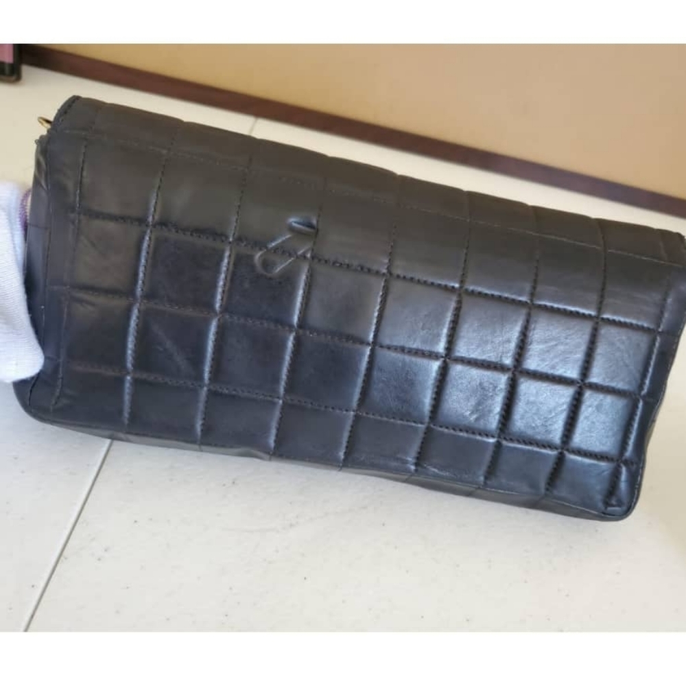 Chanel Black Chocolate Bar Bag - Picture 12 of 14